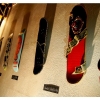 affiche Art by friends, crations sur skateboard